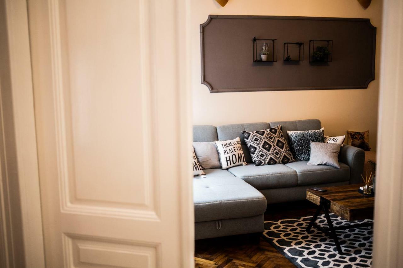 ULTRACENTRAL Luxury Apartment Oradea Extérieur photo