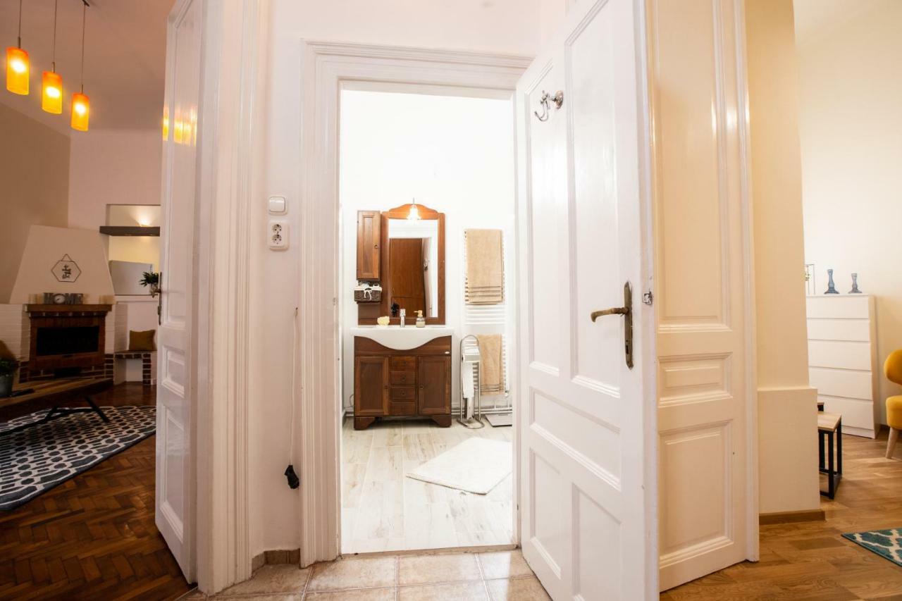 ULTRACENTRAL Luxury Apartment Oradea Extérieur photo