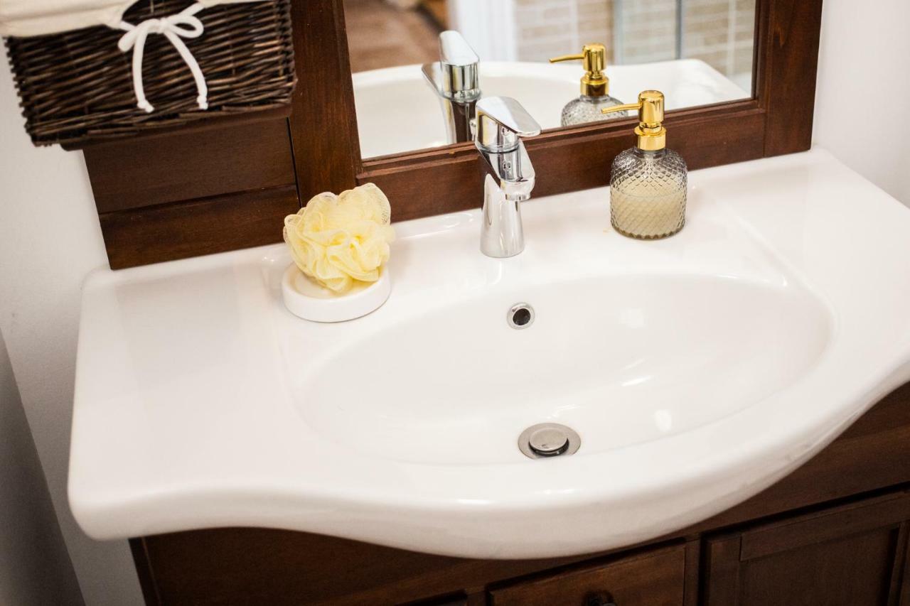 ULTRACENTRAL Luxury Apartment Oradea Extérieur photo