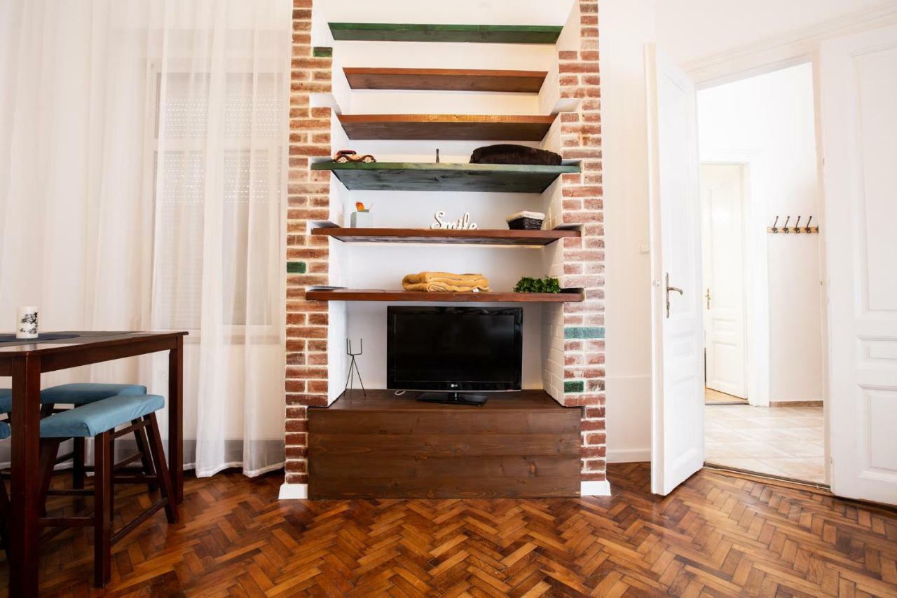 ULTRACENTRAL Luxury Apartment Oradea Extérieur photo