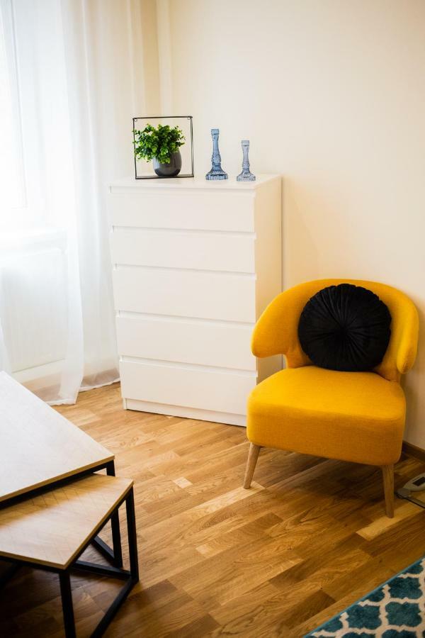 ULTRACENTRAL Luxury Apartment Oradea Extérieur photo