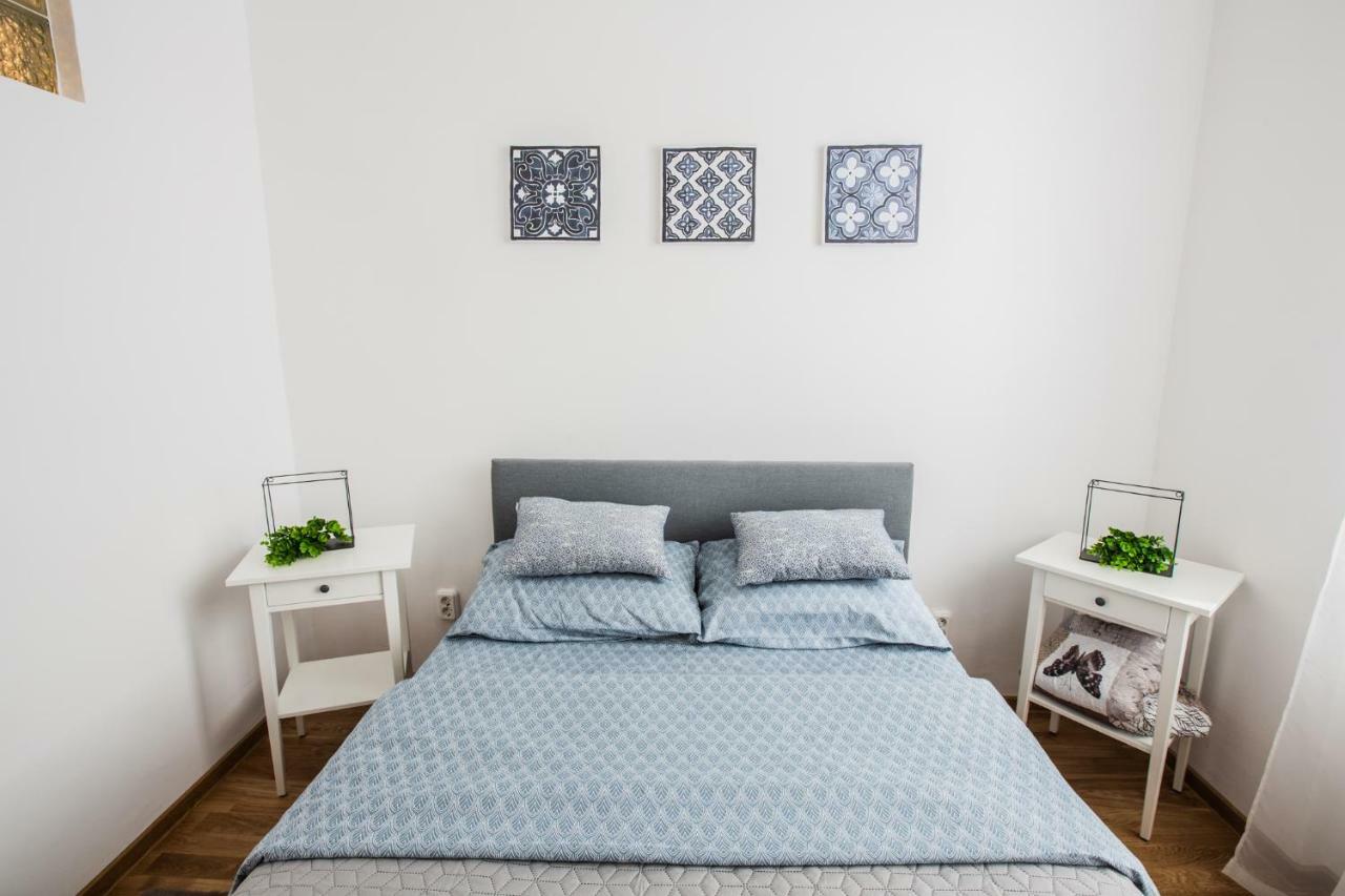 ULTRACENTRAL Luxury Apartment Oradea Extérieur photo