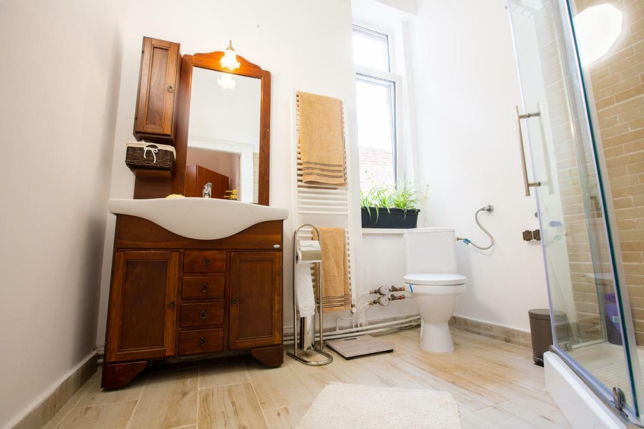 ULTRACENTRAL Luxury Apartment Oradea Extérieur photo