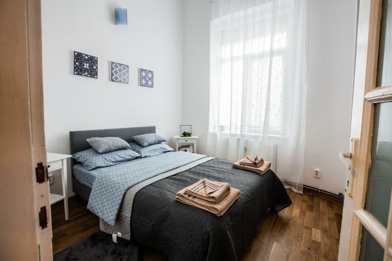 ULTRACENTRAL Luxury Apartment Oradea Extérieur photo